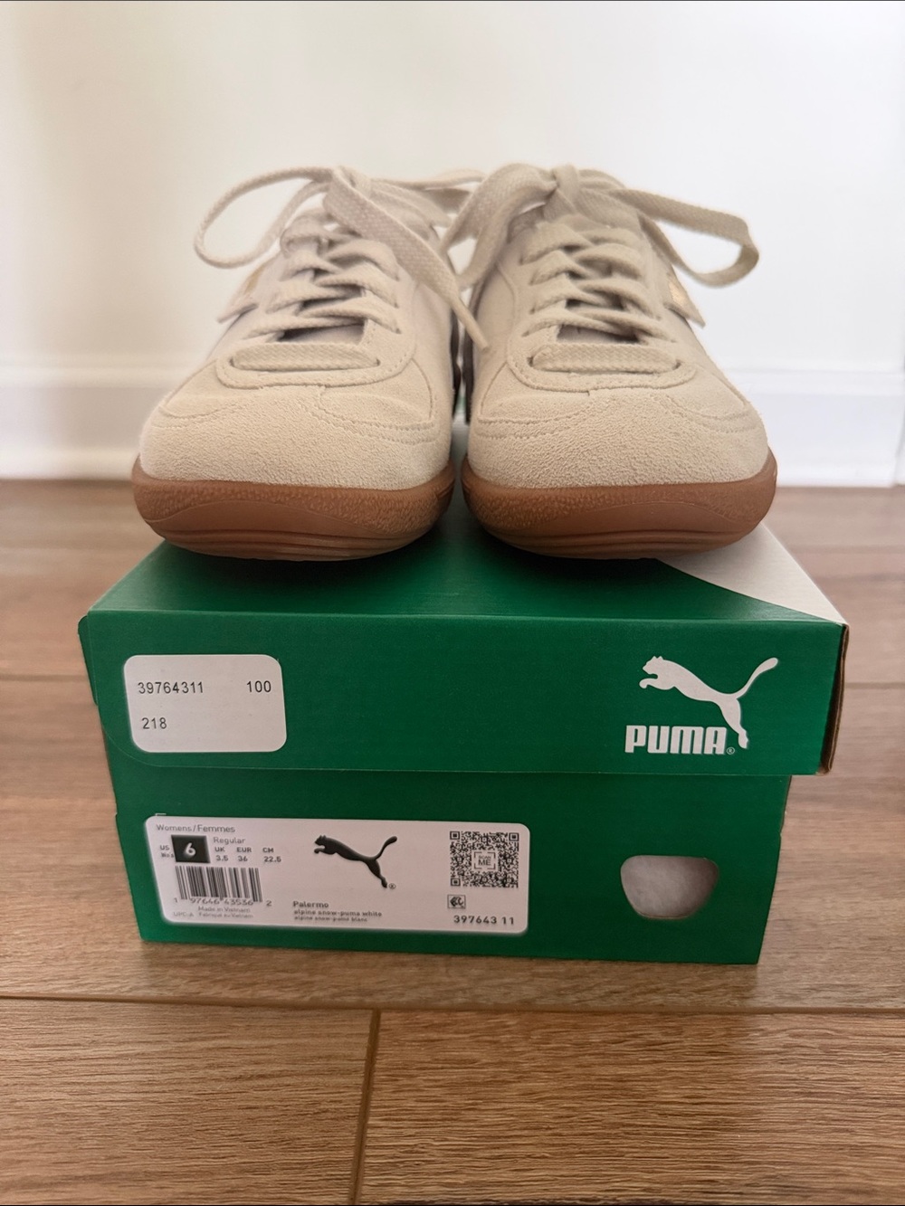 Puma Women’s Beige Sneakers with Gum Sole